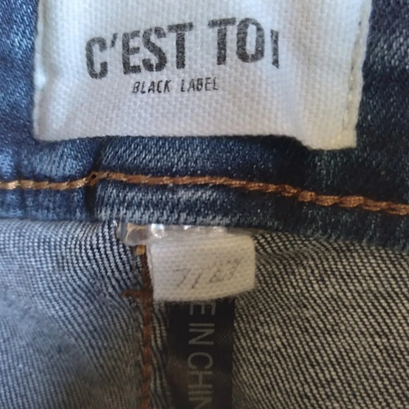Cest Toi Jeans Women's Size 7 Bootcut Cropped Dark Wash Midrise Stretch Blue - Picture 3 of 7